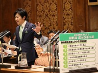岸田総理と自民党は会計責任から逃げるな。政治団体の代表者（政治家）は会計責任者を兼務せよ