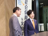 まさに超党派！河野太郎議員を迎えて年金・社会保障制度の勉強会を開催しました