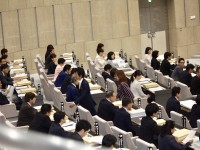 東京都「人権条例」が可決成立。議決に加わらず、退席（棄権）を選択しました