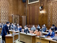 議論の流れを差配する「委員長」の存在と技量は、特に予算委員会ではけっこう重要説