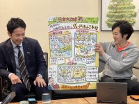 「見えない敵」と闘う困難さ。就任後半年で支持率激減の菅内閣、微増した「検討使」岸田内閣
