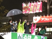 止んだ風、変わる街頭演説のトーン。心配なのは、台風直撃で投票率…