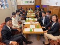 月100万円支給、領収書不要の「文書通信交通滞在費」。人件費等に払うのは目的外使用か？