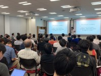 デジタル時代、政治家にとって情報公開の「コスト」は「安くて高く」なった