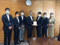 「身を切る改革」のその先へ。政治でも「武士は食わねど高楊枝」が大事な理由