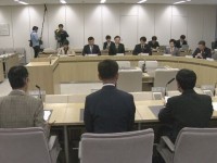 小池知事、二度目の給与カット条例案が成立見込み。…で、都議会は何やってるの？？