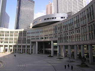 320px-Building_of_Tokyo_Metropolitan_Assembly_2_7_Desember_2003